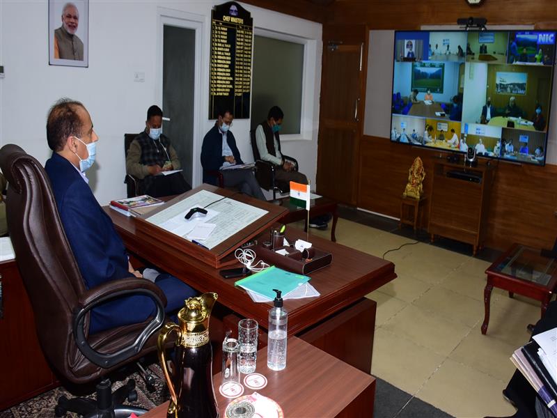 The State Government has decided to give relaxation in the curfew from 6 am in the morning to 8 pm in the evening, to facilitate the common people. This was disclosed by the Chief Minister Jai Ram Thakur while presiding over the video conferencing in the wake of coronavirus with all the Deputy Commissioners, Superintendents of Police and Chief Medical Officers of the State from Shimla today.