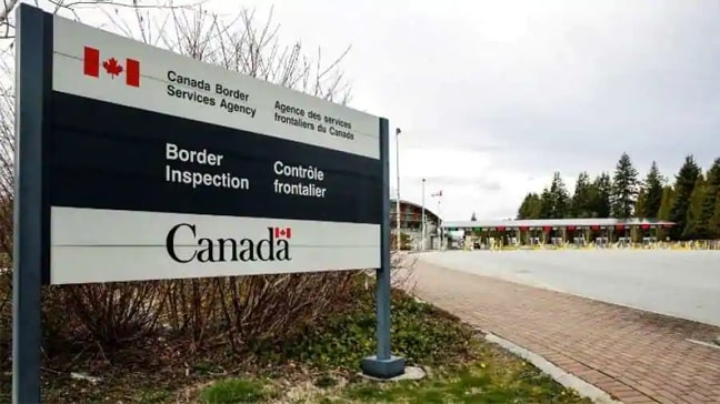 canada opening border to international students