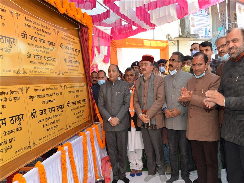 CM lays foundation stones of developmental projects worth Rs. 39.72 crore in Palampur area