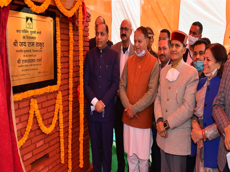 CM inaugurates and lays foundation stone of developmental projects of Rs. 17.43 crore in Mandi Vidha