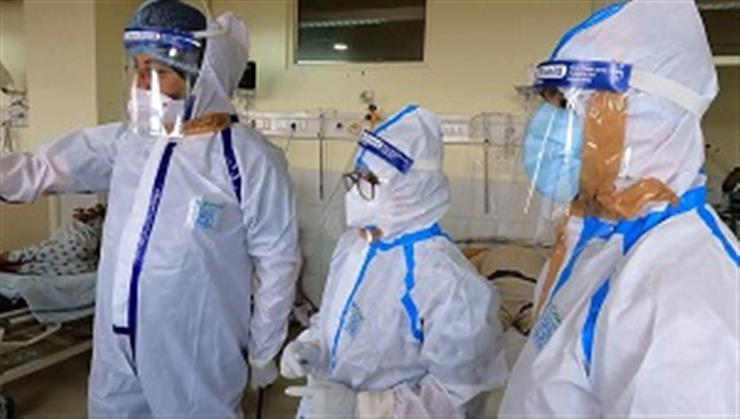 Wearing PPE kits officers inspect Covid ward at Rajindra hospital Patiala