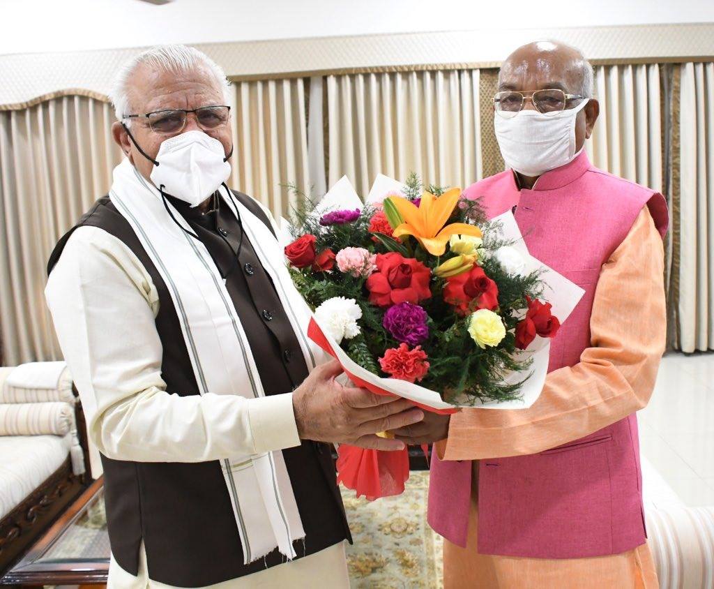 Haryana Chief Minister, Sh. Manohar Lal met Governor Sh. Satyadeo Narain Arya on Friday at Raj Bhavan and extended his greetings.