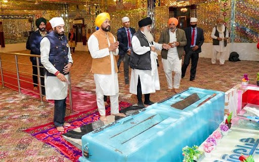 Cm Channi Spends Night At Gurdwara Where He Stayed Four Years Ago During Cycle Yatra