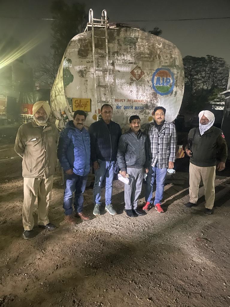 Big haul of 25000 Litres of illegally smuggled E.N.A. Seized by Excise Department Punjab and Punjab Police