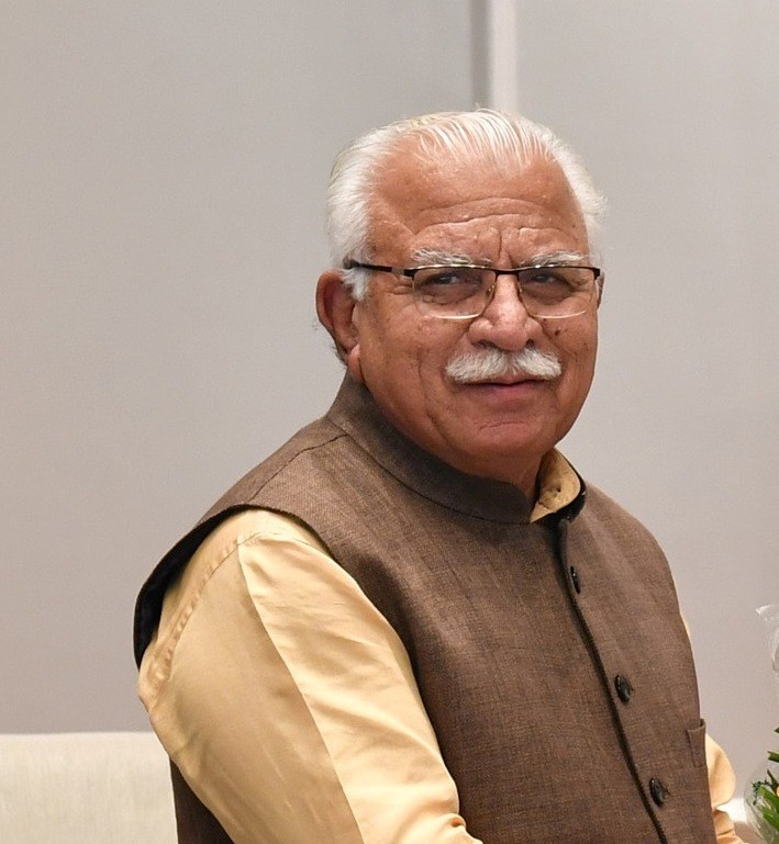 Chief Minister, Sh. Manohar Lal interacts with women journalists associated with Indian Women's Press Corp