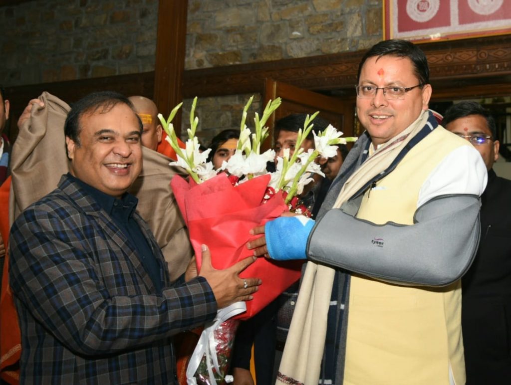 The Chief Minister, Mr. Pushkar Singh Dhami was met with a courtesy call by the Chief Minister of Assam, Mr. Himanta Biswa Sarma at the Chief Minister's residence on Thursday.