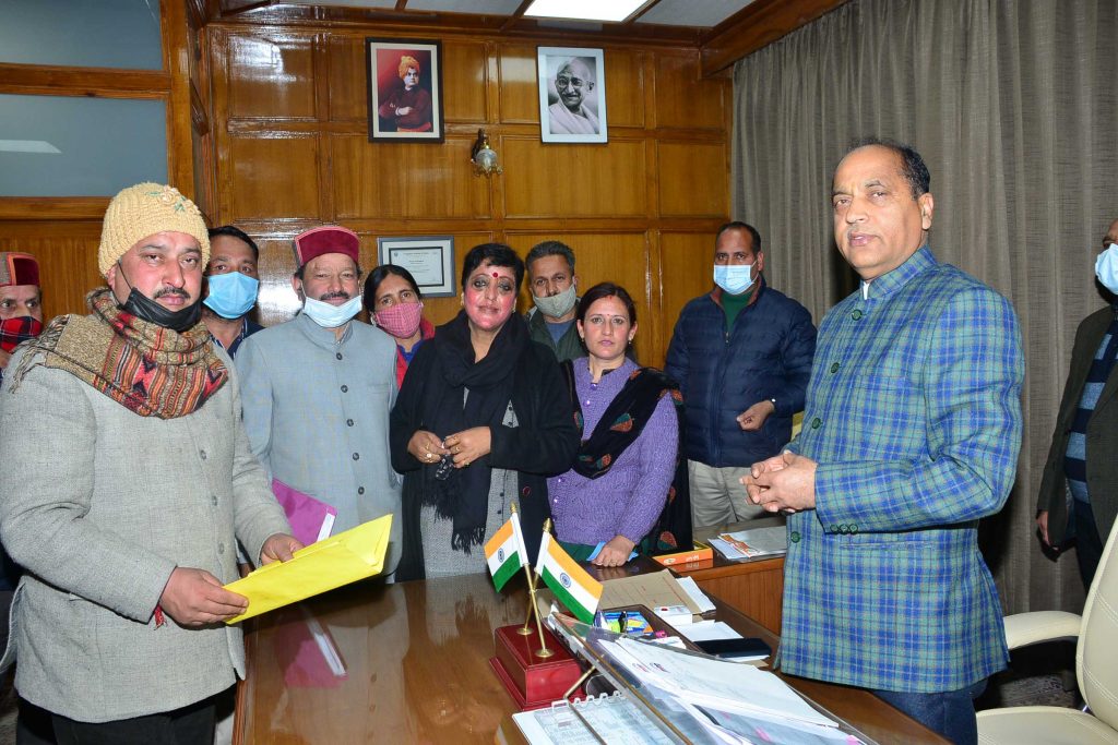 CM receives greeting on New Year