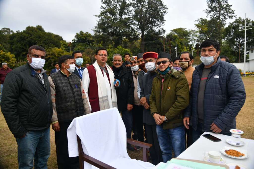 Members of Uttarakhand State Agitator Forum expressed their gratitude by meeting Chief Minister Shri Pushkar Singh Dhami.