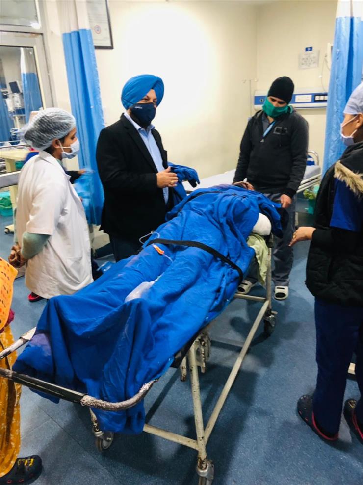 Blo Met With Accident In Gurdaspur; Ceo Punjab & Two Dcs Ensures Prompt Medical Help