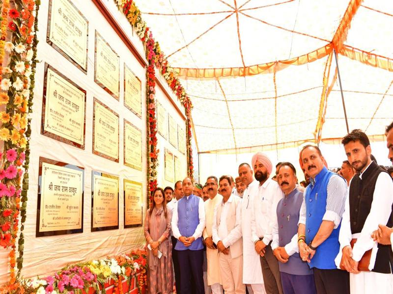 CM inaugurates and lays foundation stone of 52 developmental projects of Rs. 225 crore at Panjehra in Nalagarh Assembly Constituency