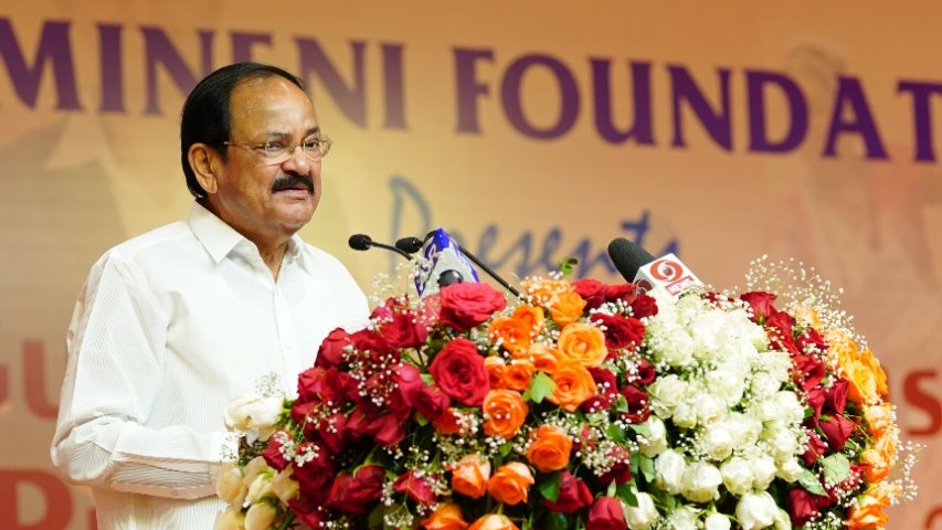 Vice President calls for making India a Vishwaguru once again in the education sector