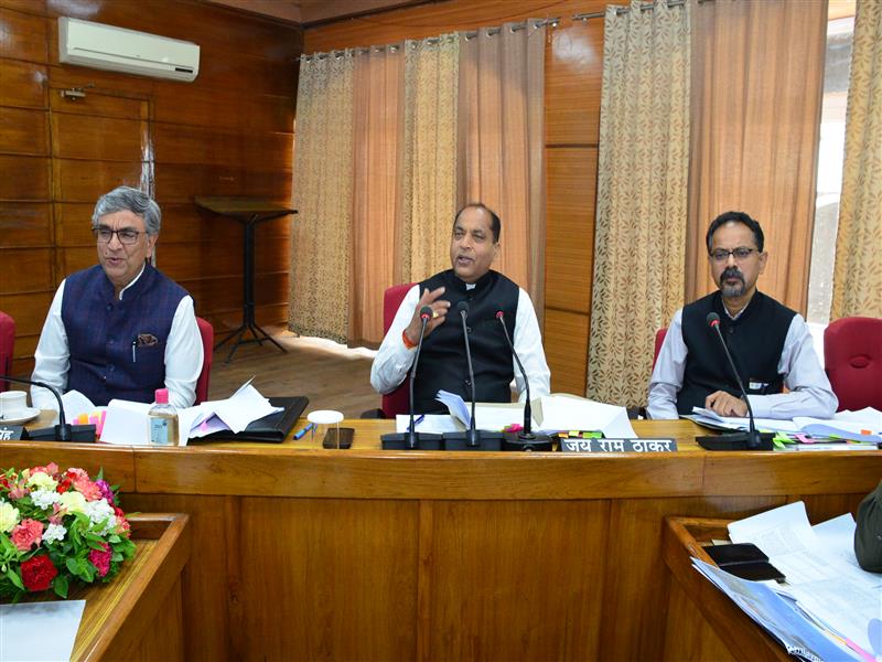 CM reviews progress of various developmental projects in Seraj Assembly Constituency