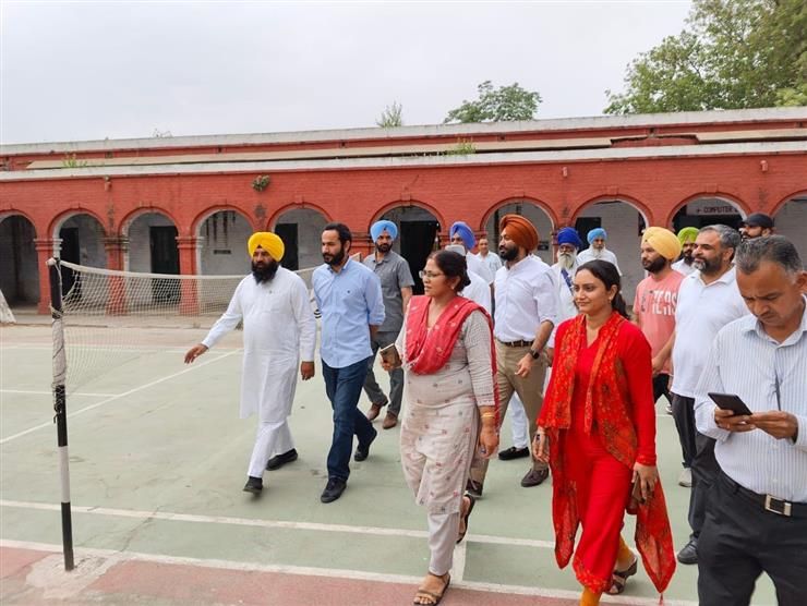 Education Minister visits Government Senior Secondary School Garhshanker
