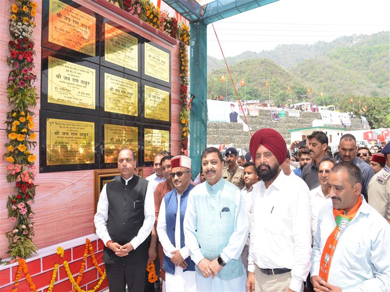 CM inaugurates and lays foundation stone of developmental projects worth Rs. 218 crore at Parwanoo