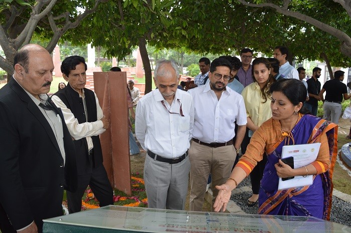 32799_manavrachna_SaveMedicinal_Plants_2025