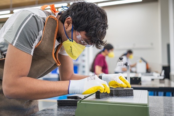 32804_student_managed_Tinkerers_Lab